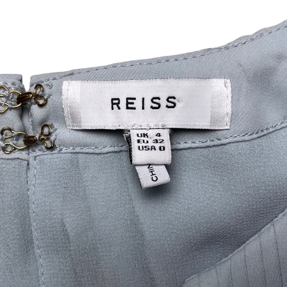 Reiss Leondas Pleated Gold-tone Chain Halter Blouse Light Pale Blue Size 0, UK 4 - Picture 6 of 9